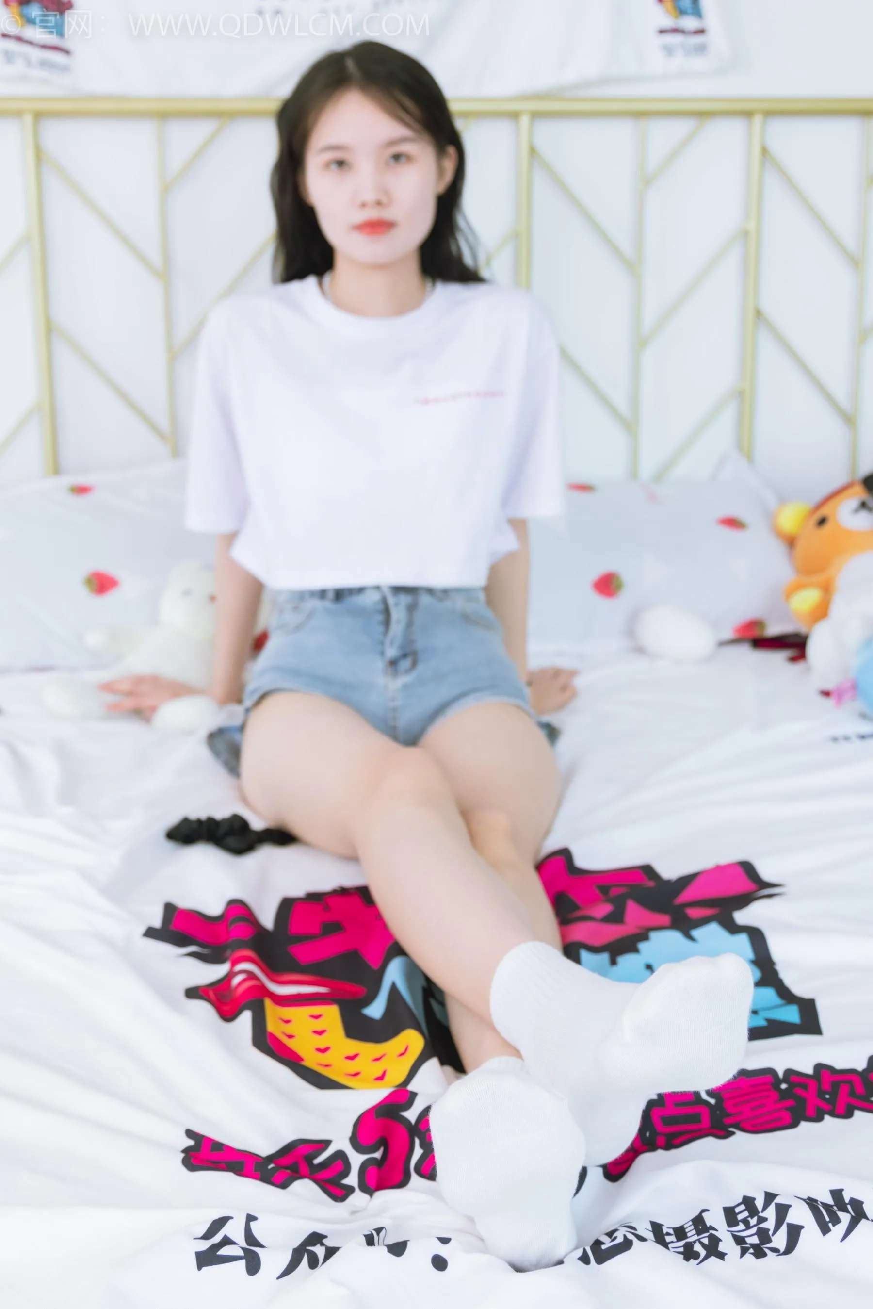 物恋传媒 NO.1559 颜颜-人来人往 [151P]插图1
